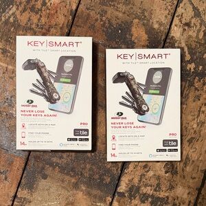 KeySmart Pro with Tile Smart Location (2) NWT.